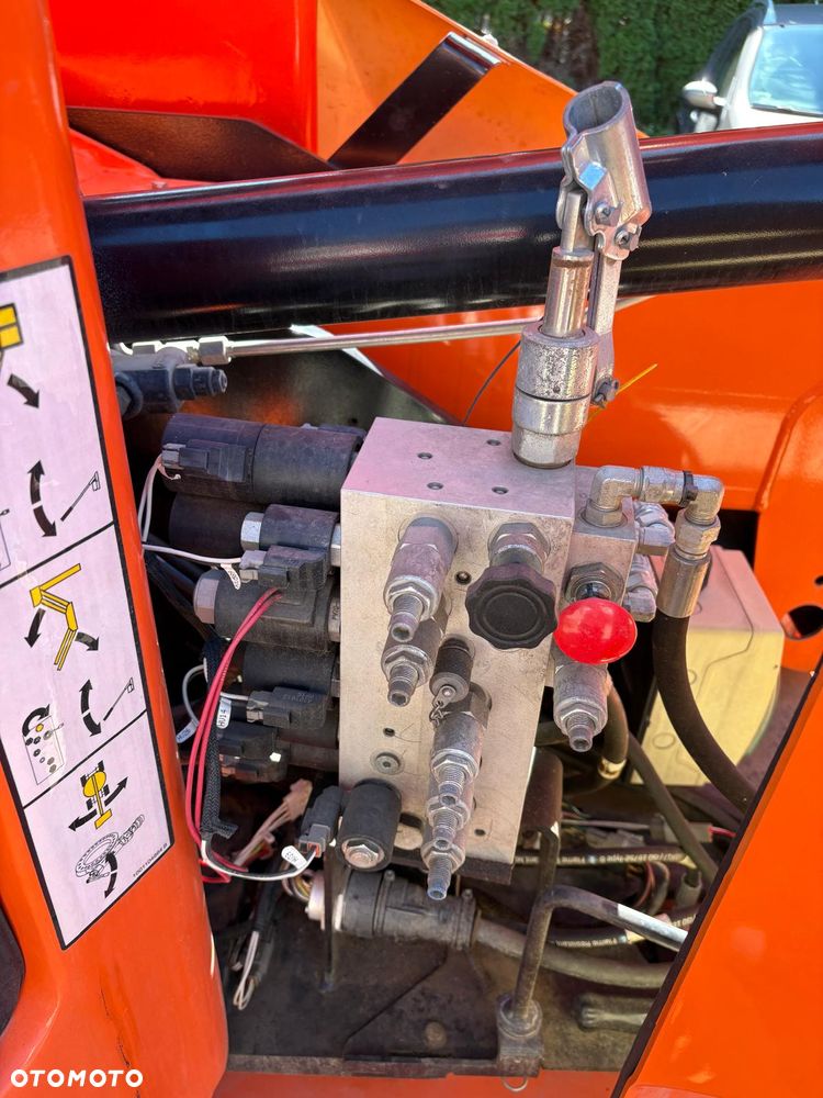JLG - 6