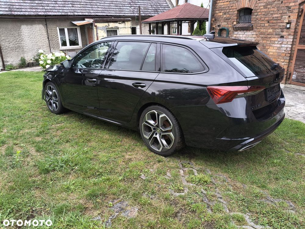 Skoda Octavia 2.0 TDI DSG 4x4 RS - 3