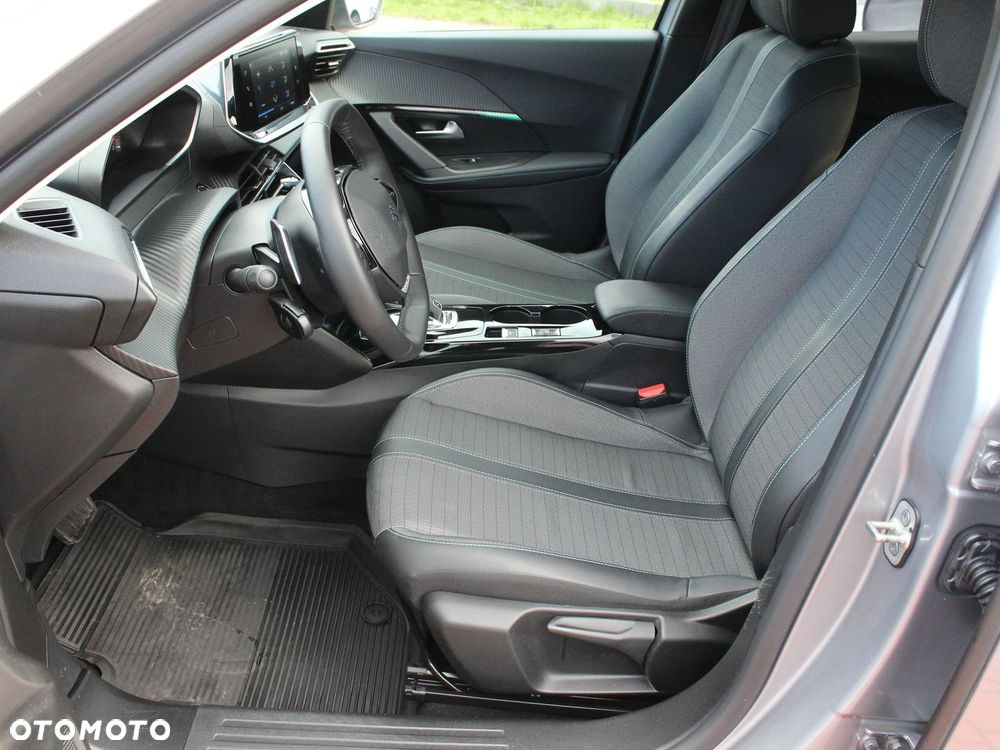 Peugeot 2008 1.2 PureTech Allure S&S EAT8 - 10