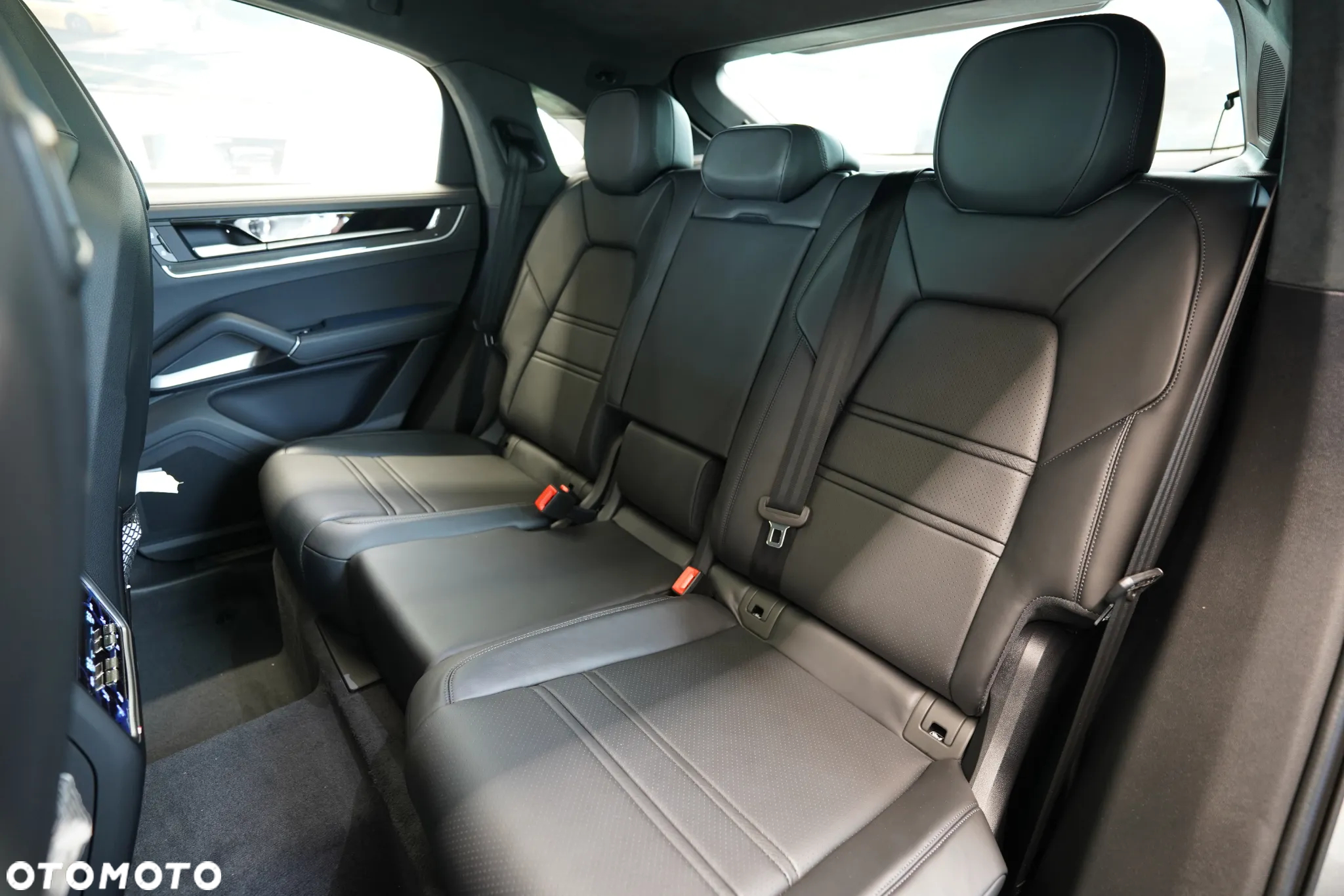 Porsche Cayenne - 10