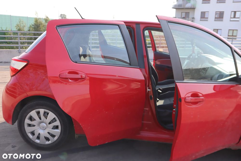 Toyota Yaris 1.5 Active - 12
