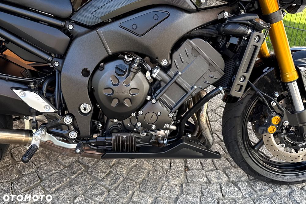 Yamaha FZ8 - 7