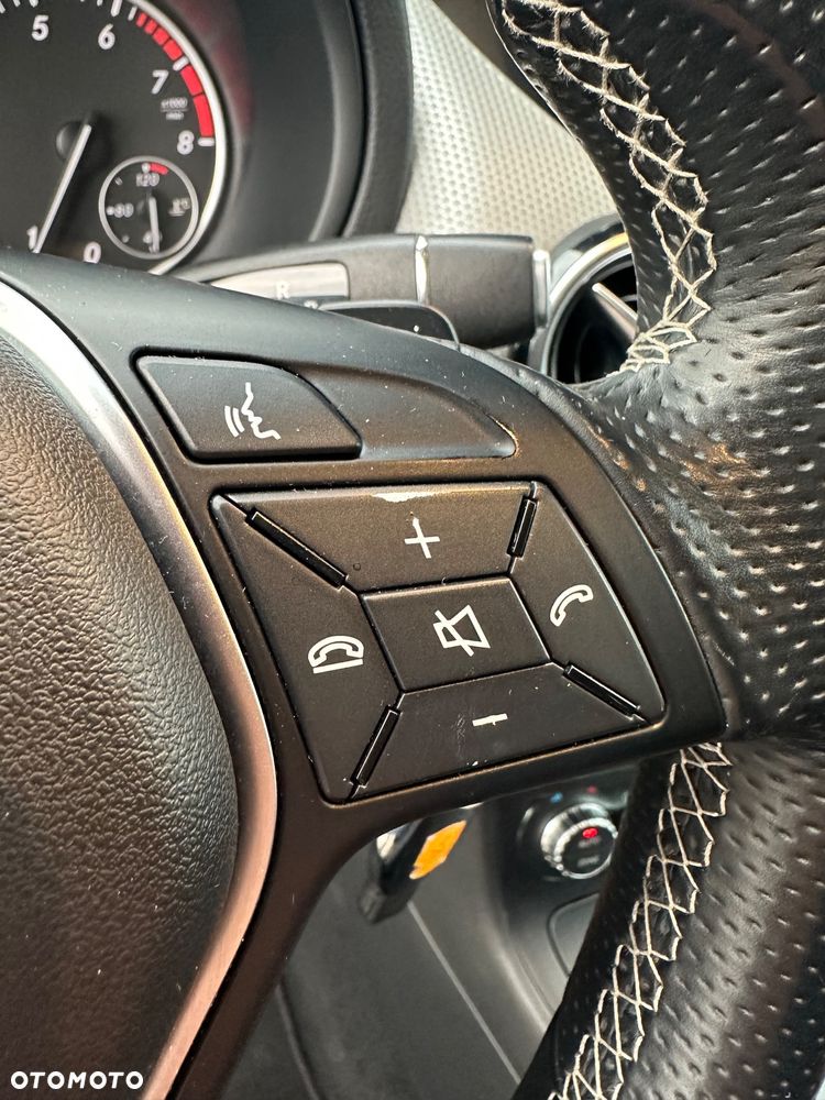 Mercedes-Benz Klasa B 200 7G-DCT UrbanStyle Edition - 12