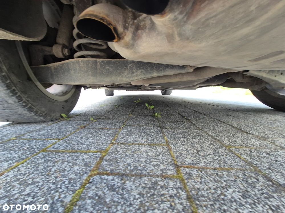 Volkswagen Golf 2.0 TDI Sportline DSG - 17