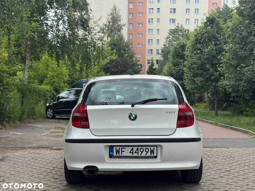 BMW Seria 1 116i - 4
