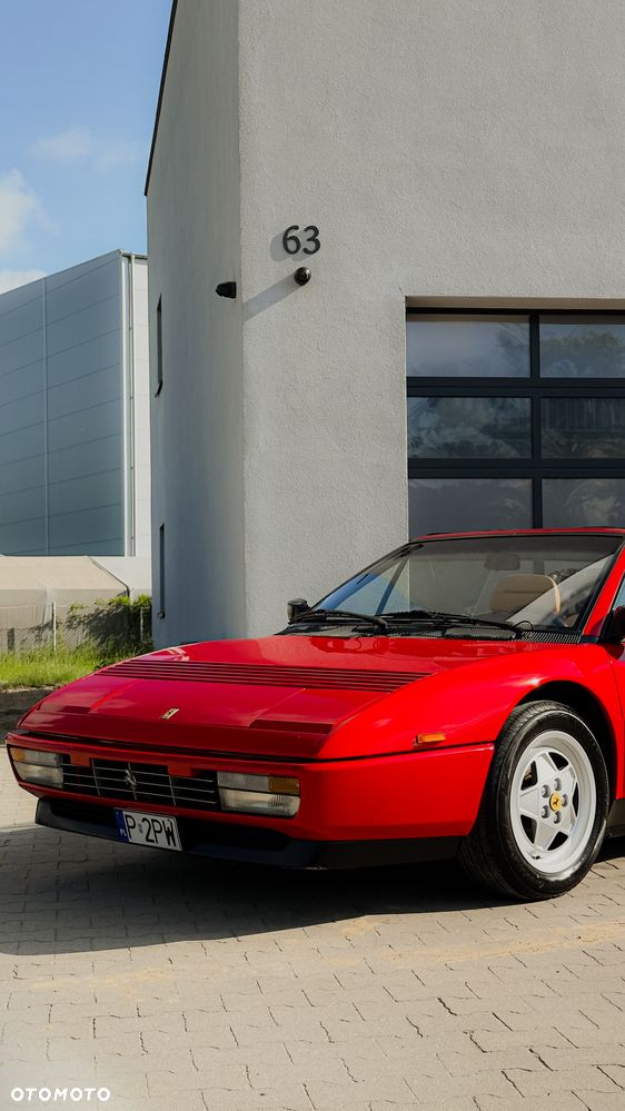 Ferrari Mondial - 20