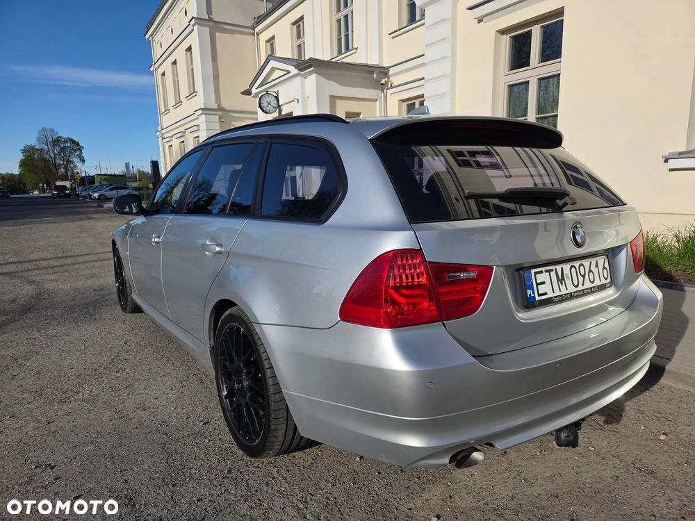 BMW Seria 3 318d DPF - 9