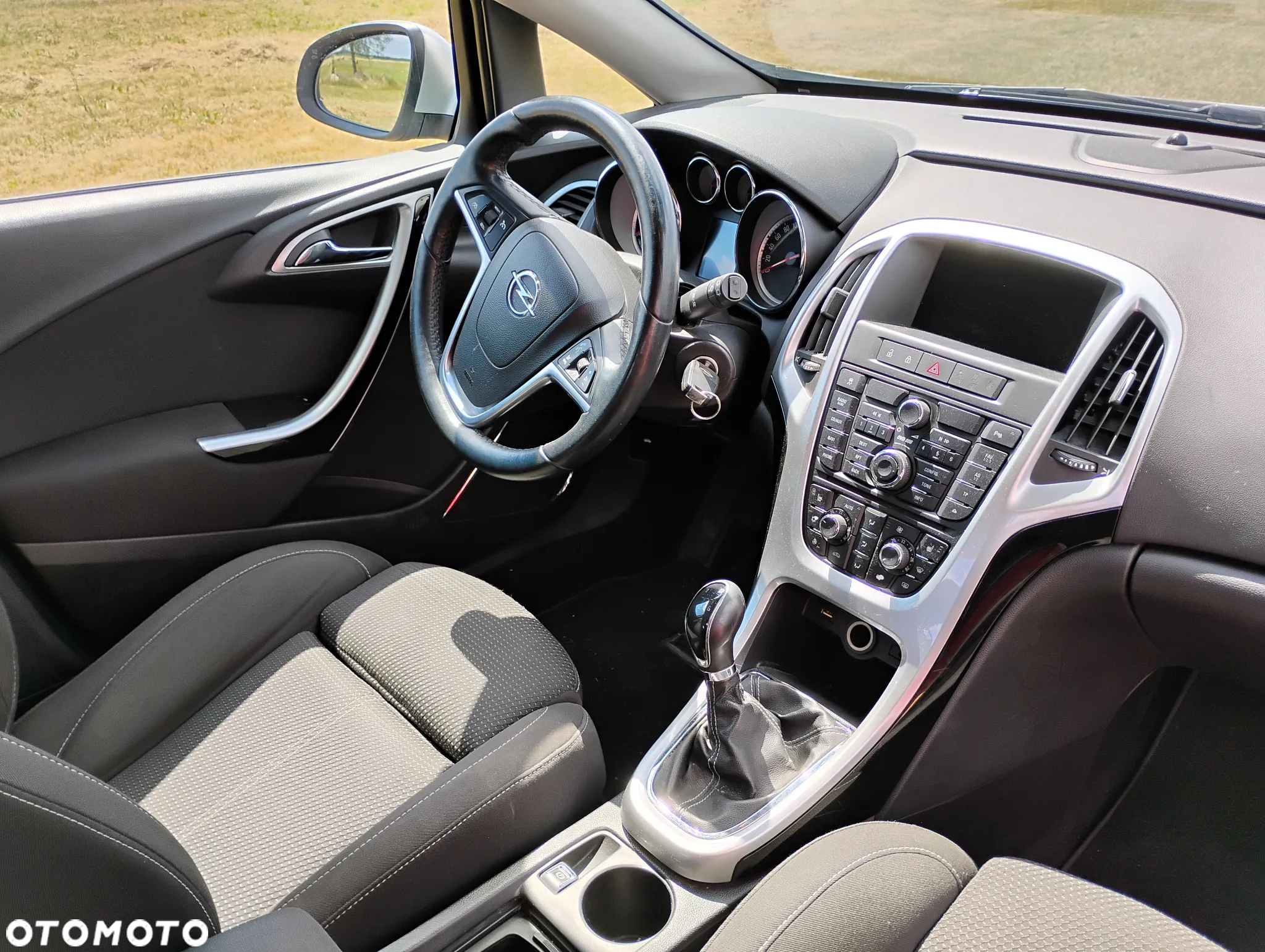 Opel Astra IV 2.0 CDTI Cosmo - 11