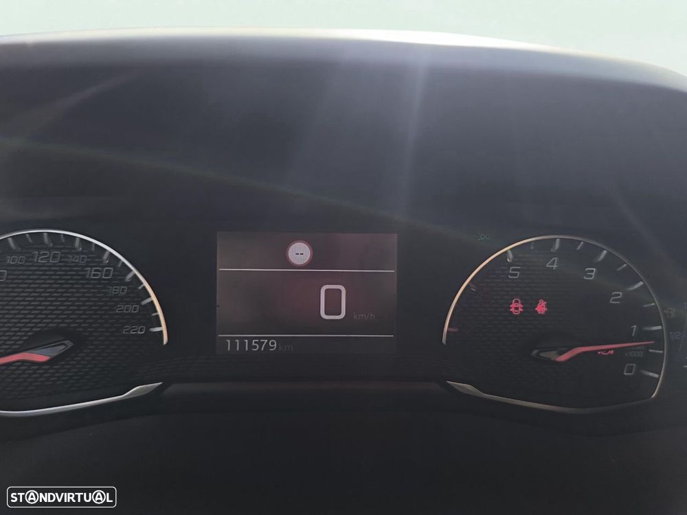 Peugeot 2008 1.2 PureTech Allure - 13