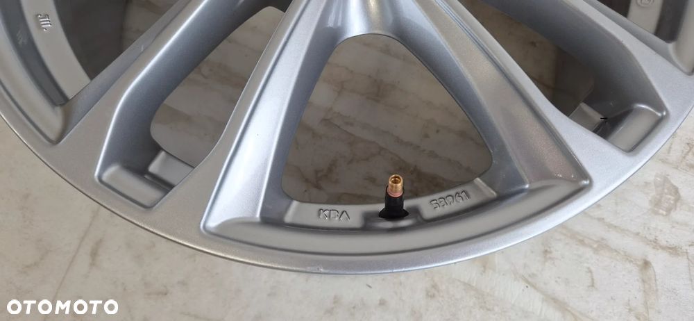 FELGI HYUNDAI i30 TUCSON III 7,5X18 ET49,5 5X114,3 67,1 KH27-7518 - 5