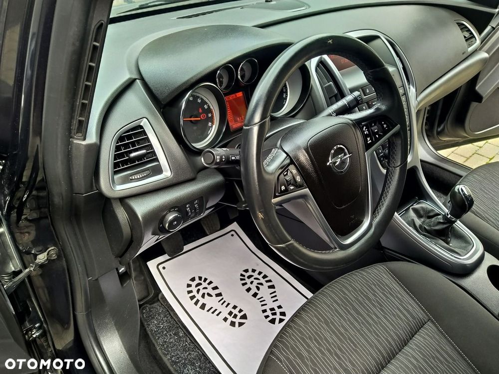 Opel Astra - 16