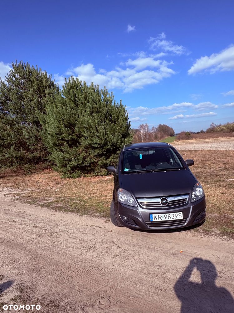 Opel Zafira - 19