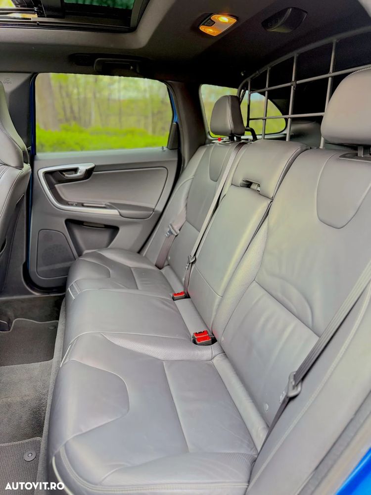 Volvo XC 60 D5 AWD Geartronic Summum - 19