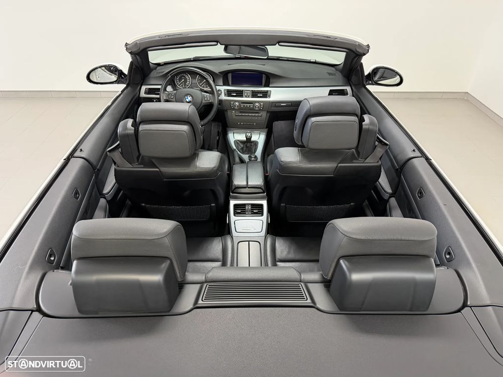 BMW 325 i M Sport Edition - 31