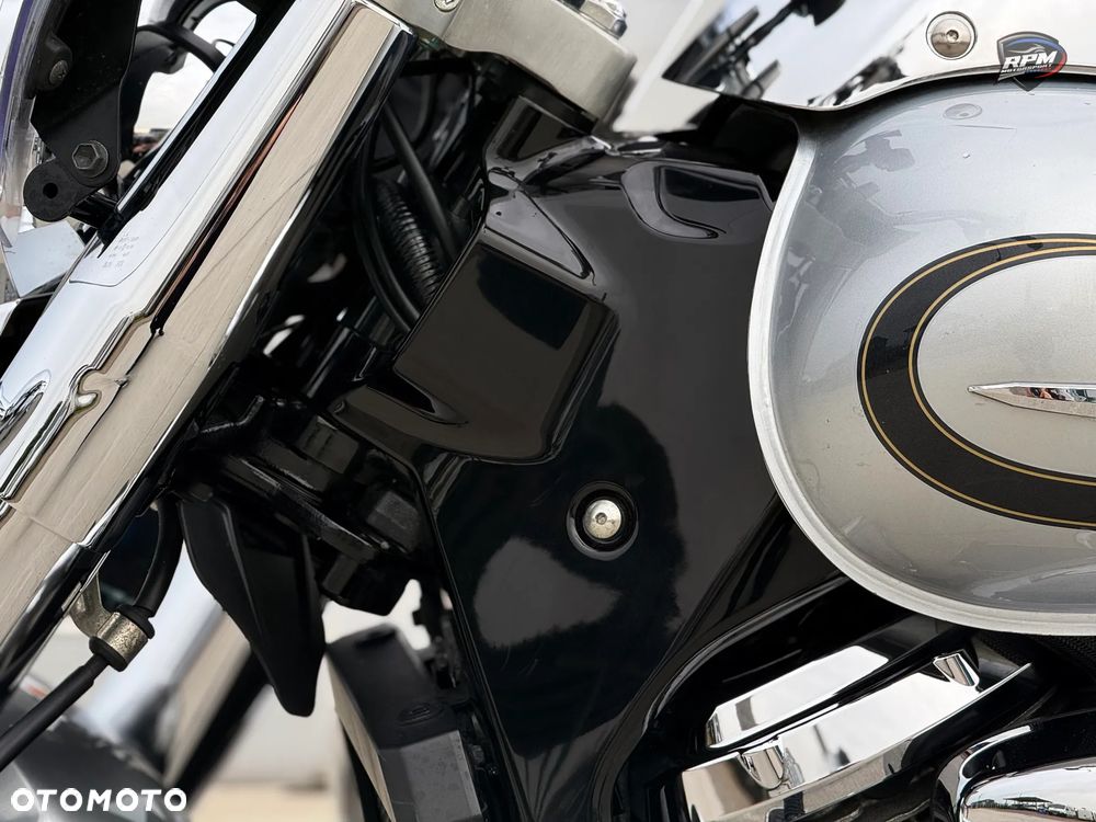 Suzuki Boulevard - 16