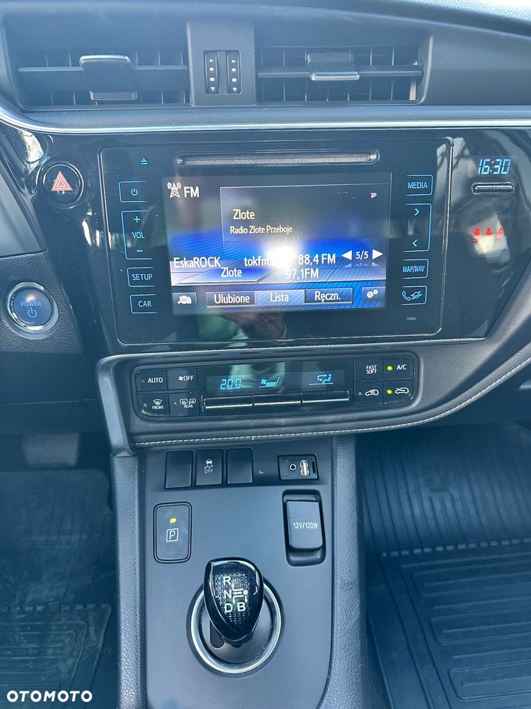 Toyota Auris - 18