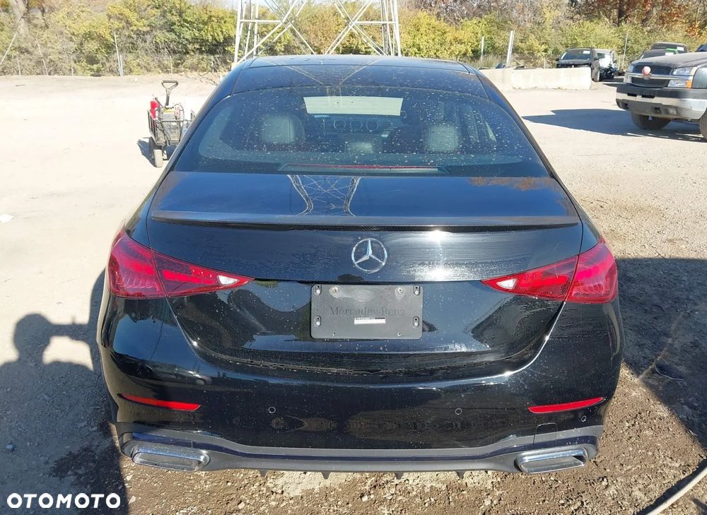 Mercedes-Benz Klasa C 300 4Matic 9G-TRONIC AMG Line Advanced - 11