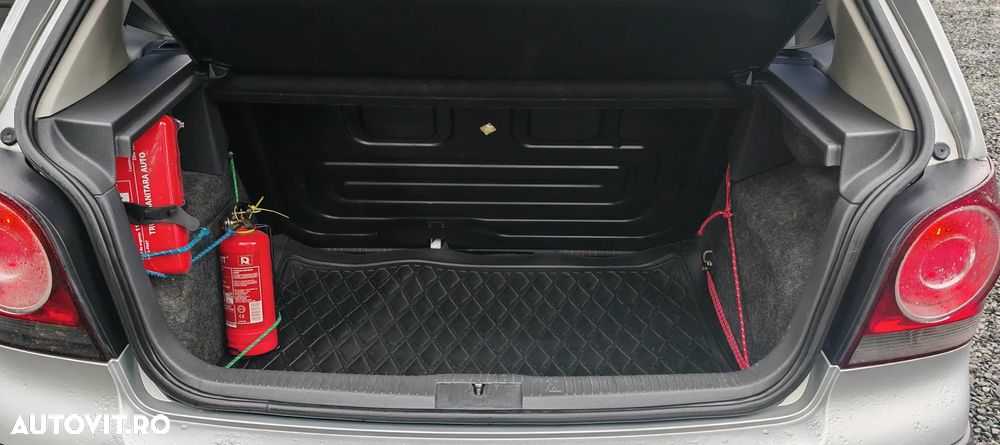 Volkswagen Polo 1.4 TDI Comfortline - 4