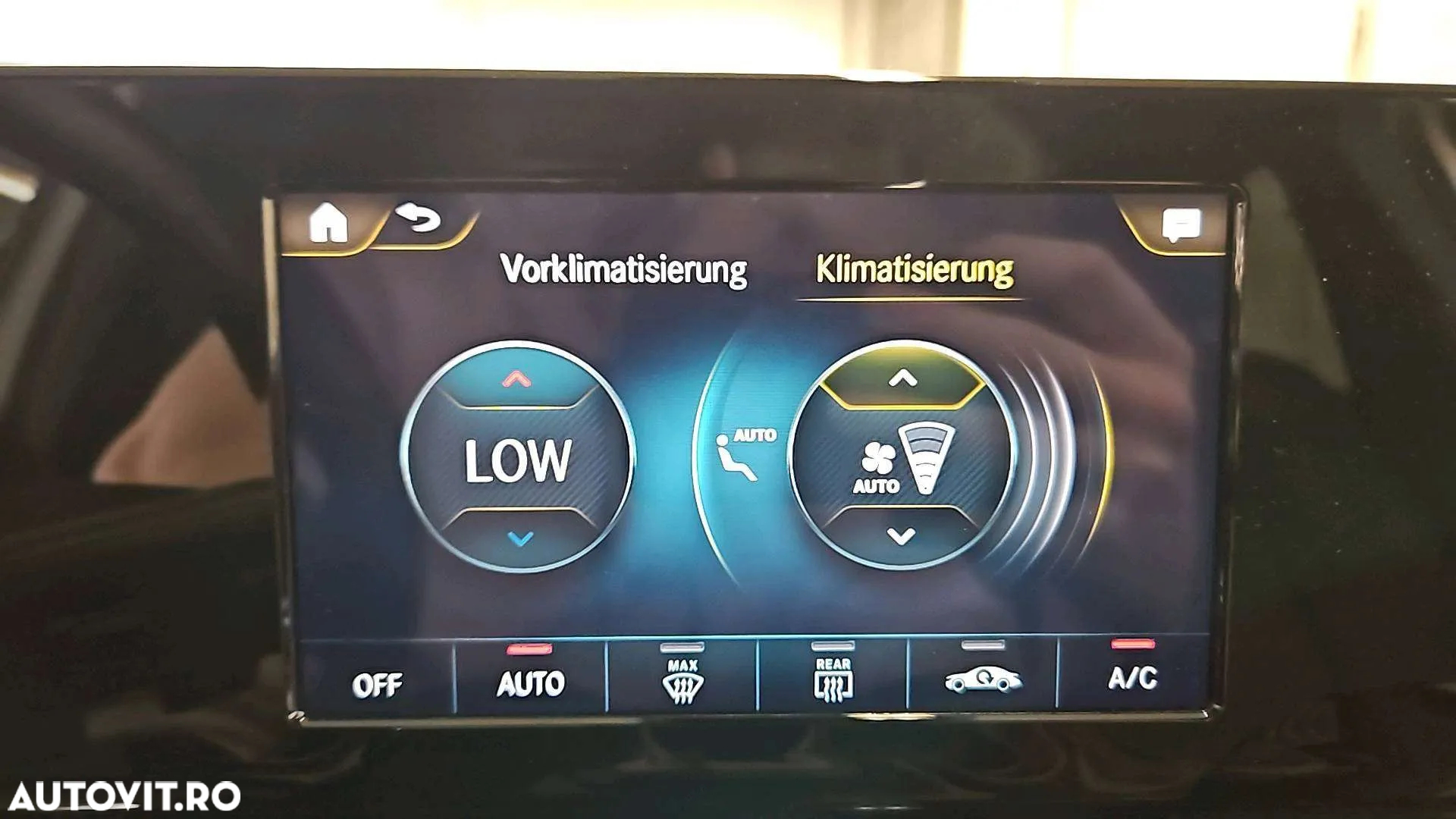 Mercedes-Benz GLA 250 e 8G-DCT Progressive Advanced - 9