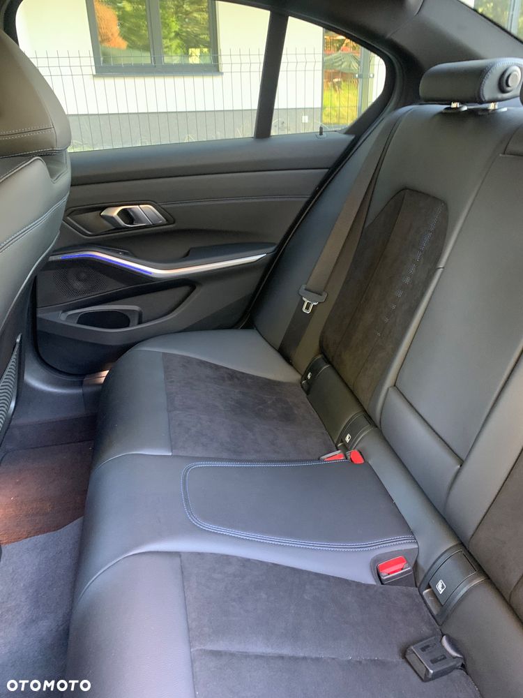 BMW Seria 3 320d mHEV M Sport sport - 11