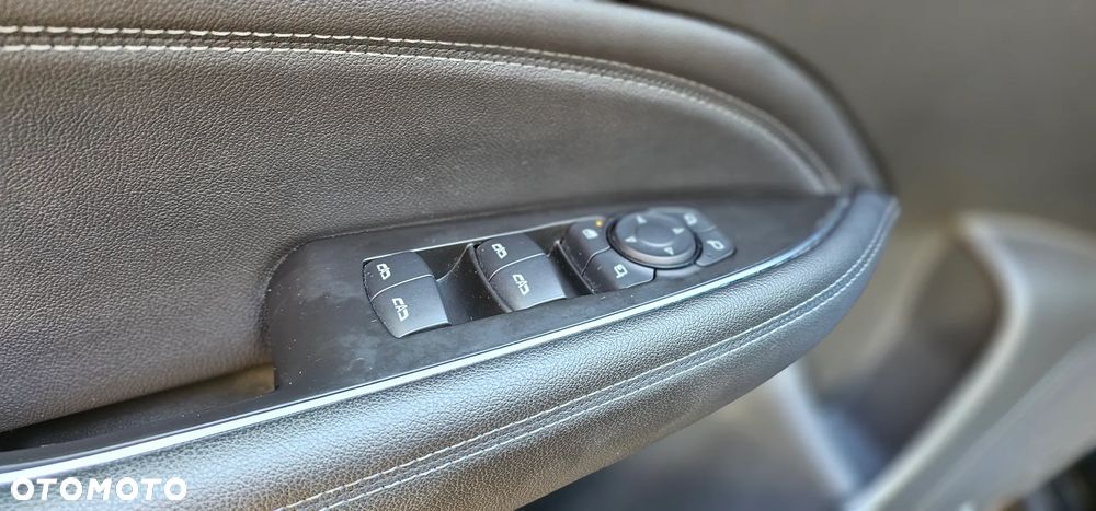 Opel Insignia 2.0 BiTurbo 4x4 Exclusive - 14