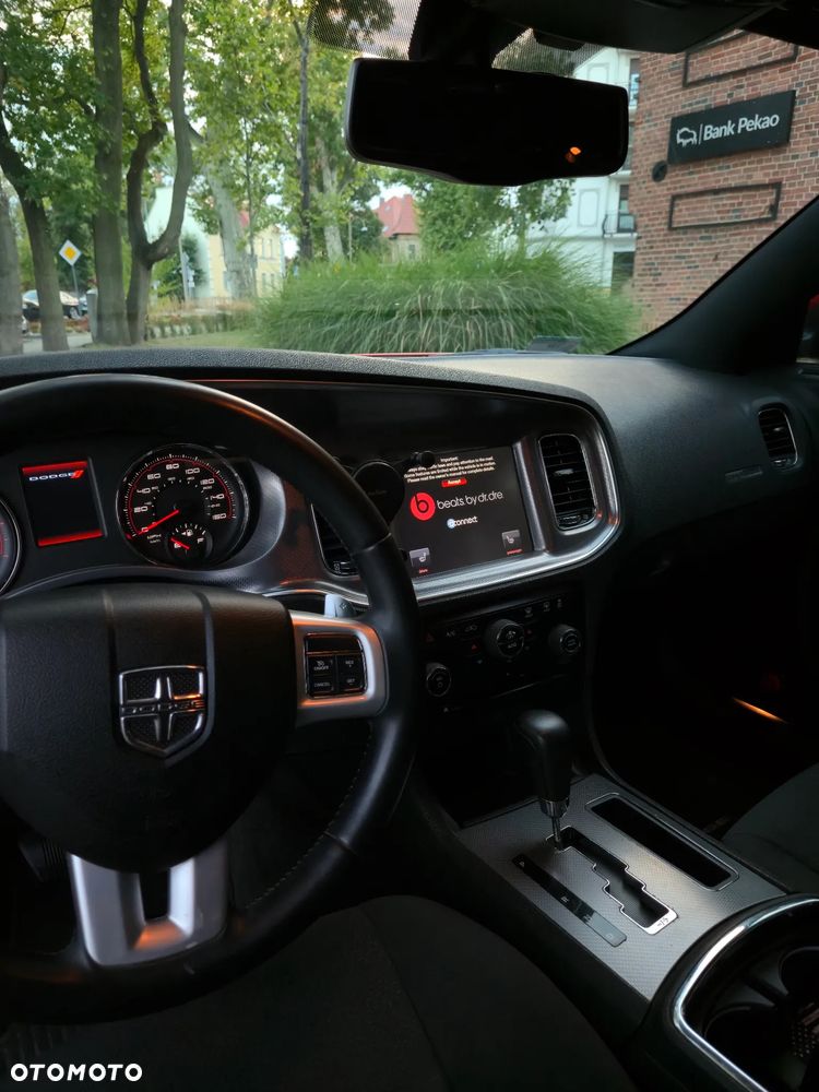 Dodge Charger - 4