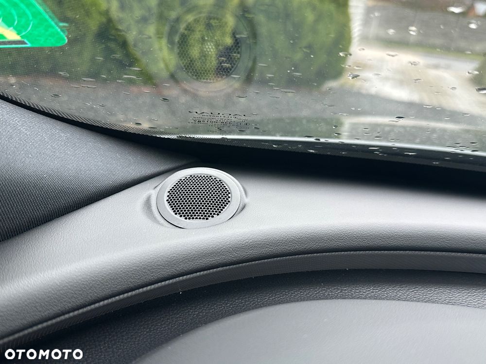 Jaguar XE 20d R-Sport - 27