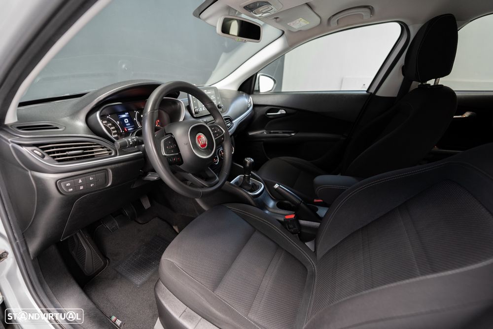 Fiat Tipo 1.3 M-Jet Lounge Tech J17 - 12