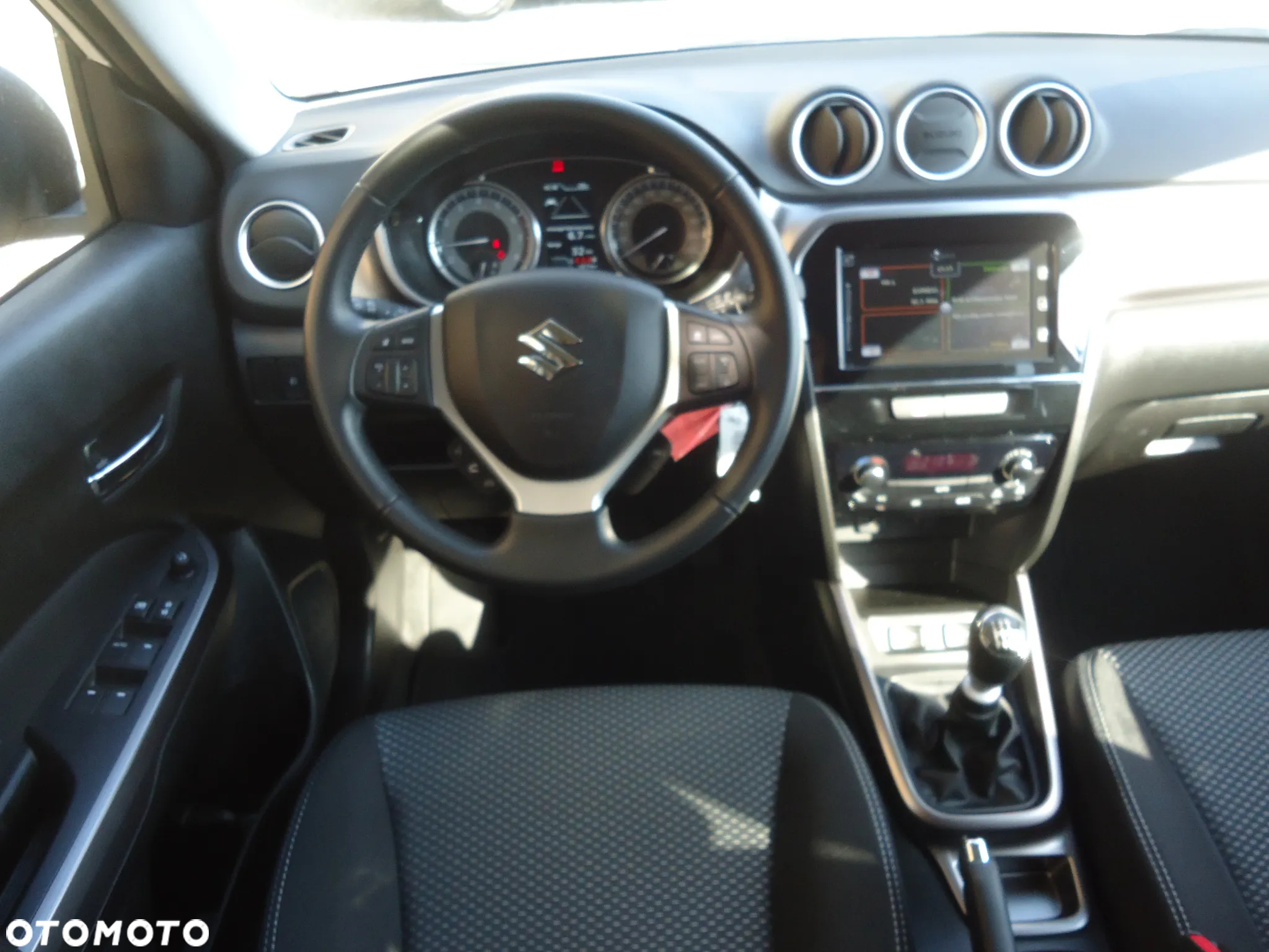 Suzuki Vitara 1.4 Boosterjet mHEV Premium Plus 2WD - 11