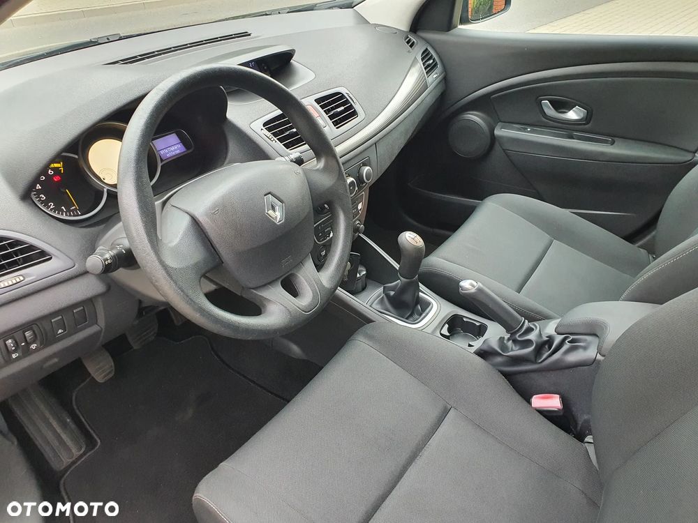 Renault Megane - 24