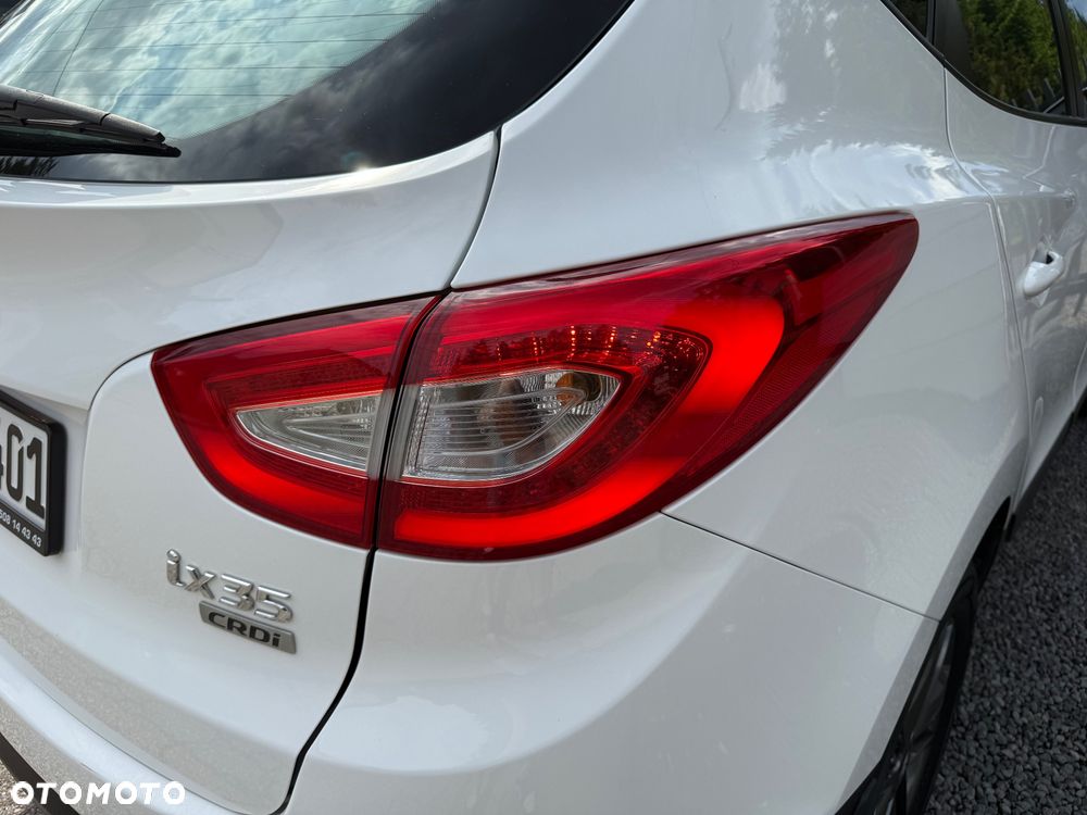 Hyundai ix35 1.7 CRDi 2WD Fifa World Cup Edition - 24