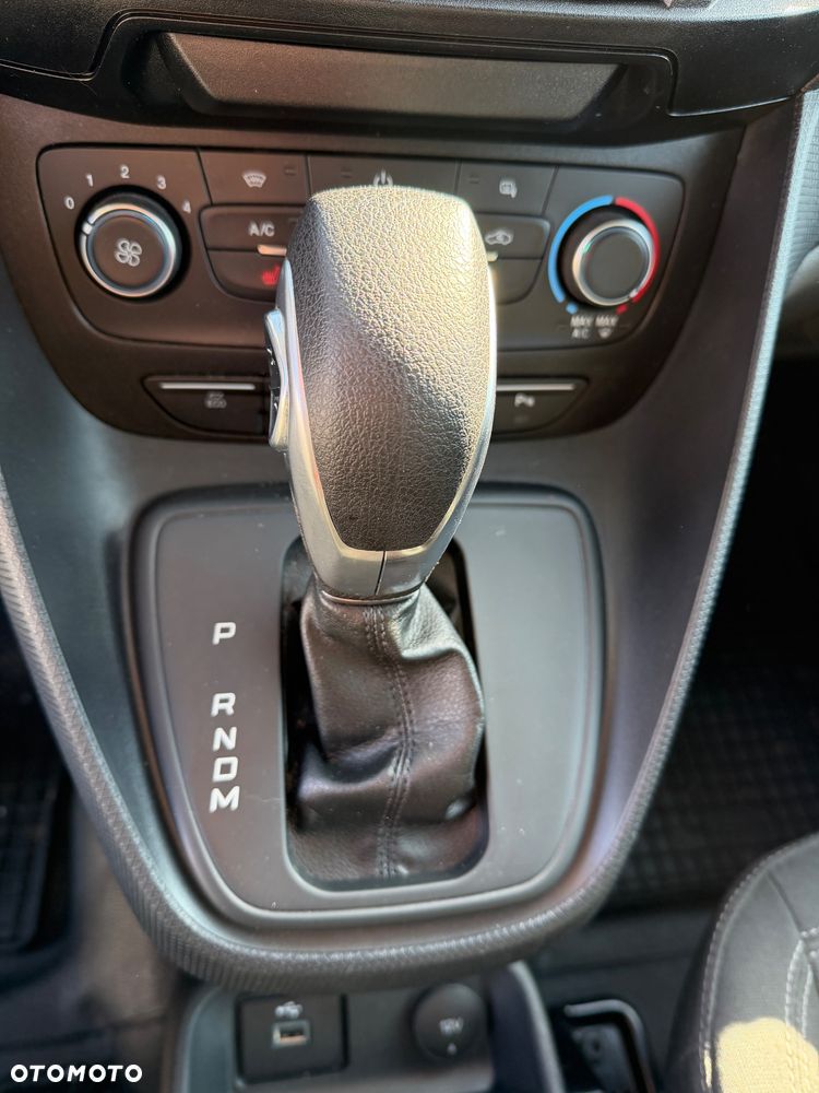 Ford Transit Connect - 21