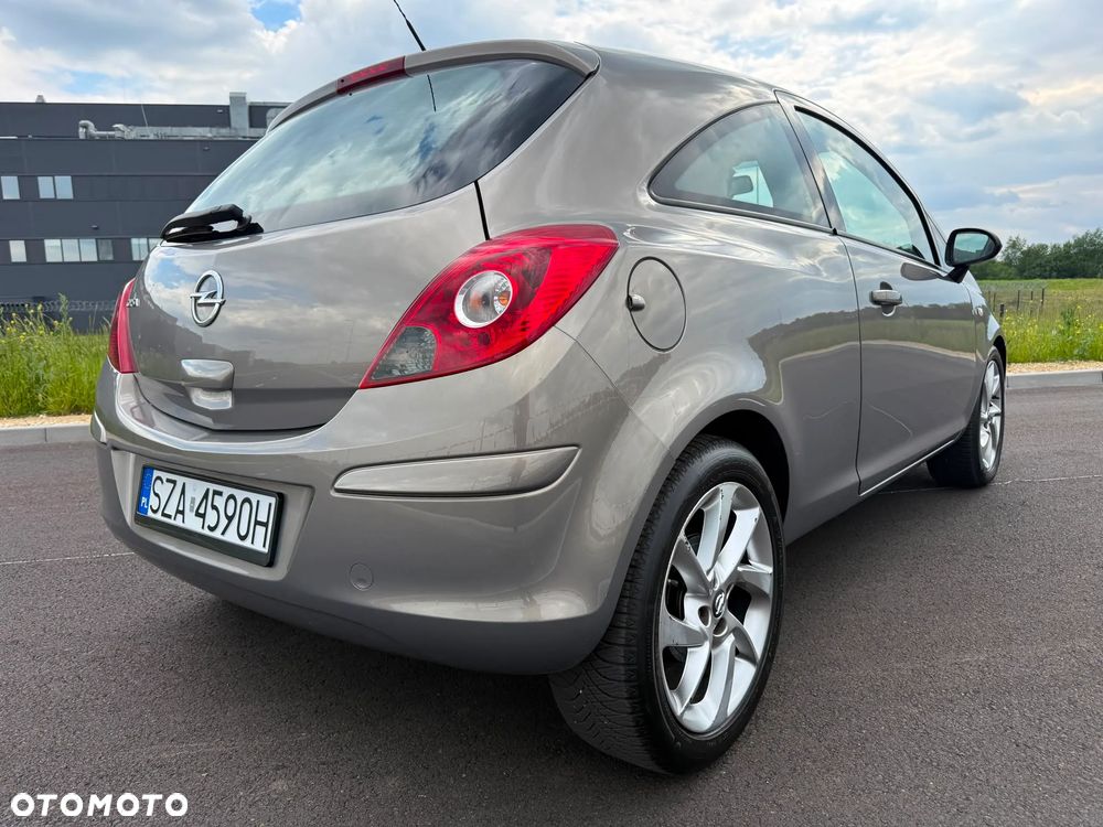Opel Corsa 1.4 16V Enjoy - 15