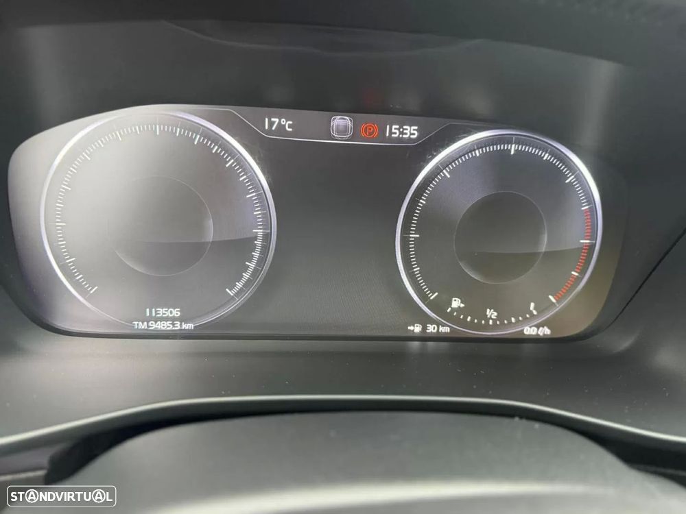 Volvo XC 40 2.0 D3 Momentum Core - 5