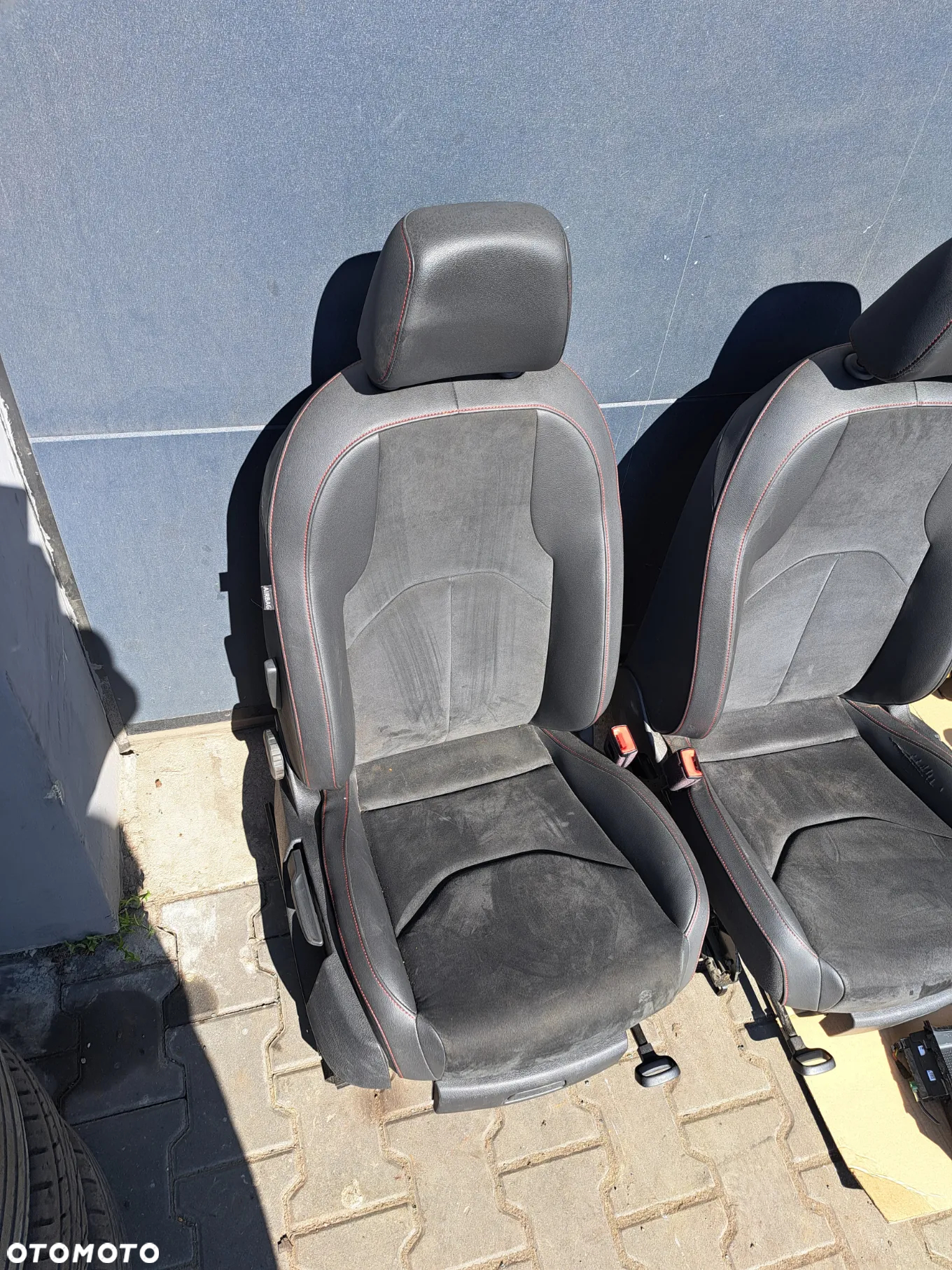 Seat Leon III lift kombi fotele fr komplet kanapa fotel kierowcy pasażera alcantara czerwona nitka - 10