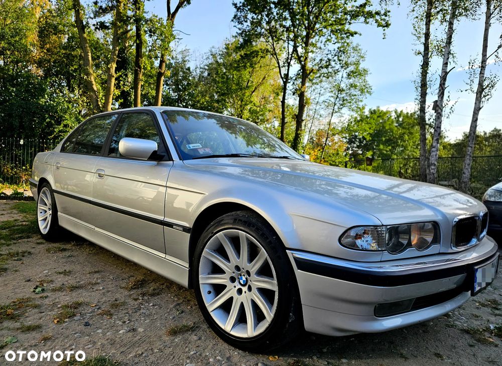 BMW Seria 7 740iL - 2