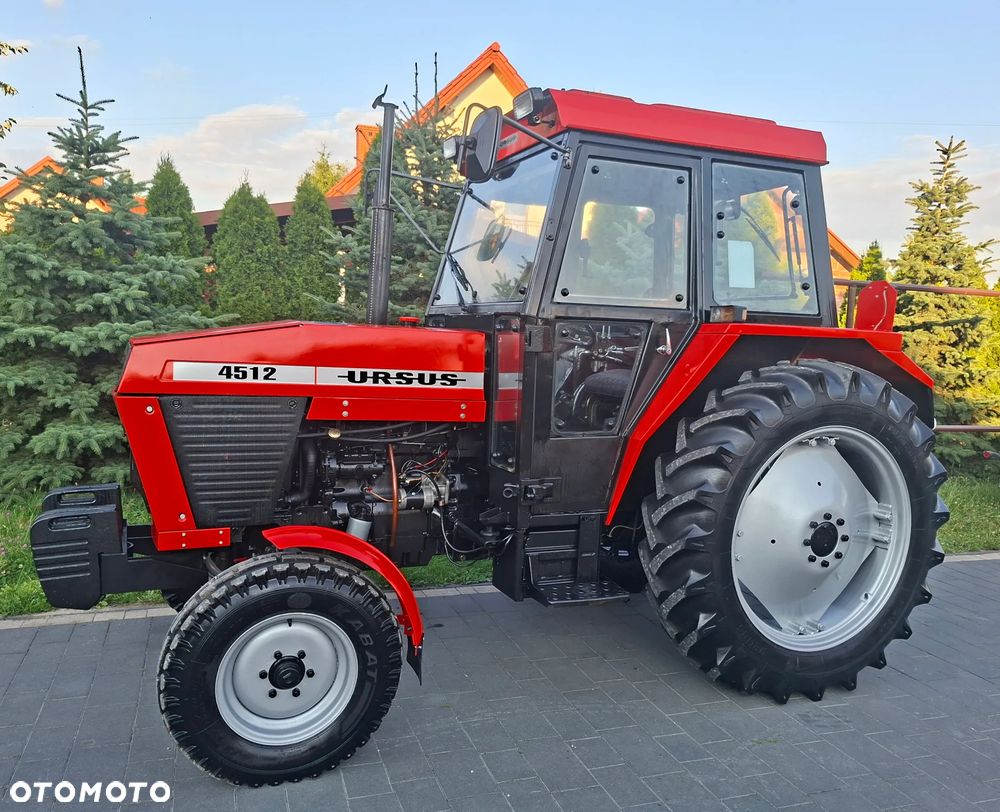 Ursus 4512 - 2
