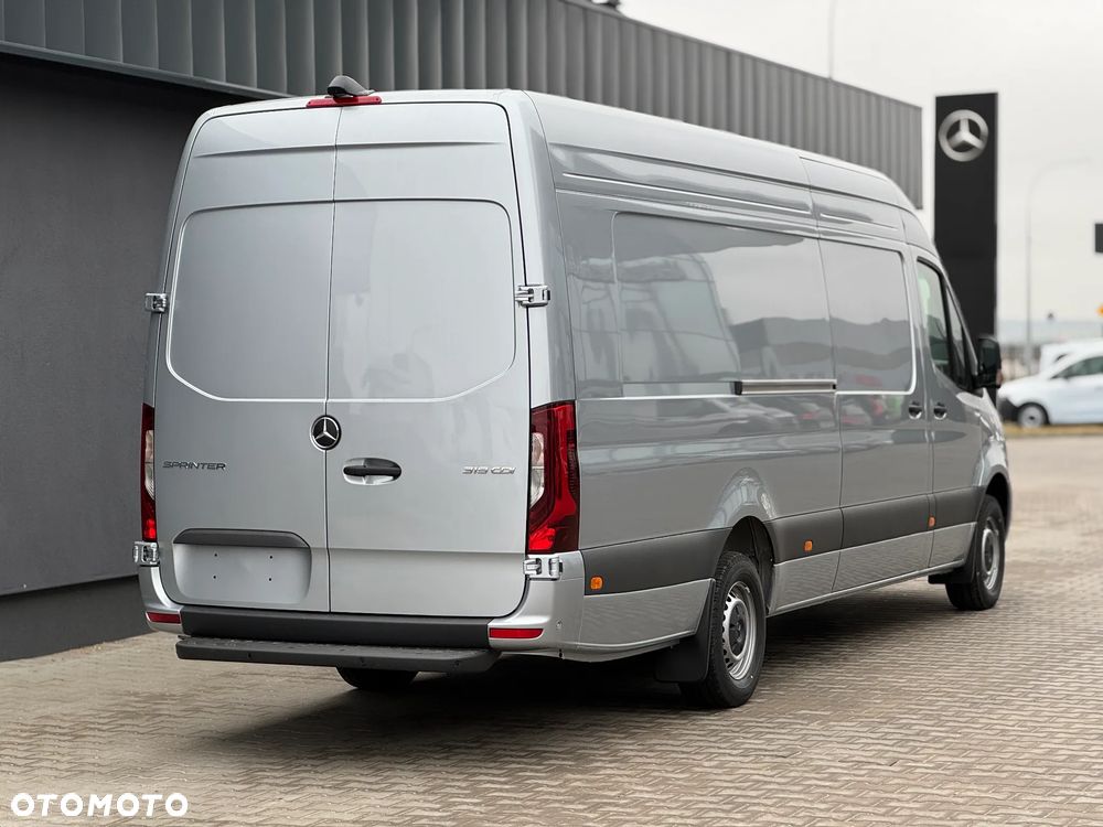 Mercedes-Benz Sprinter - 7