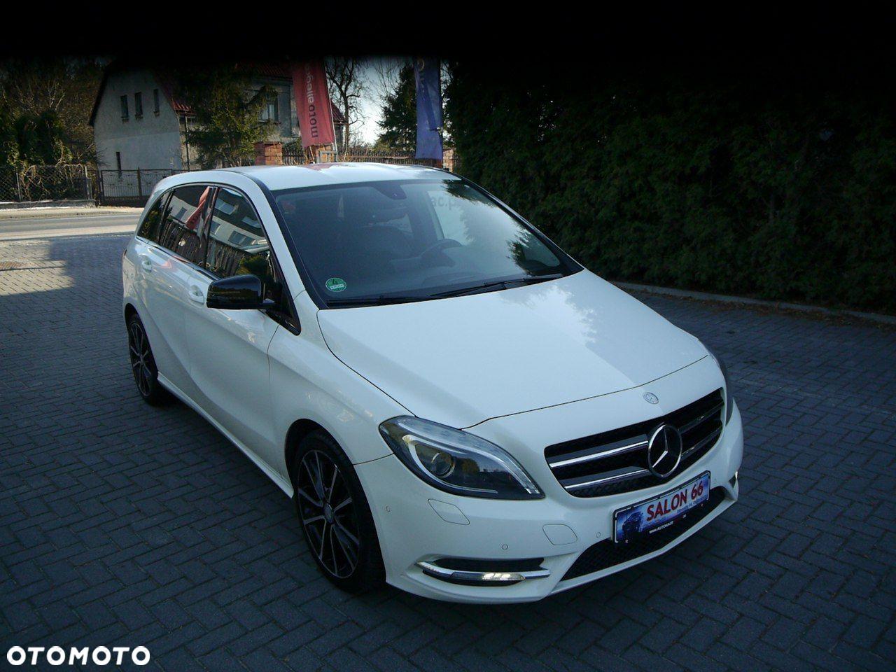 Mercedes-Benz Klasa B 200 (BlueEFFICIENCY) 7G-DCT - 3