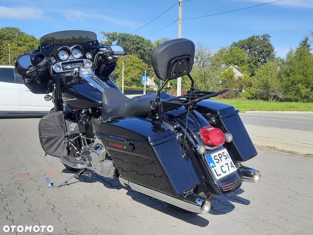 Harley-Davidson Touring Street Glide - 4