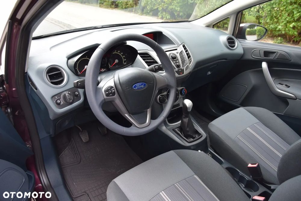 Ford Fiesta 1.25 Trend EU5 - 11