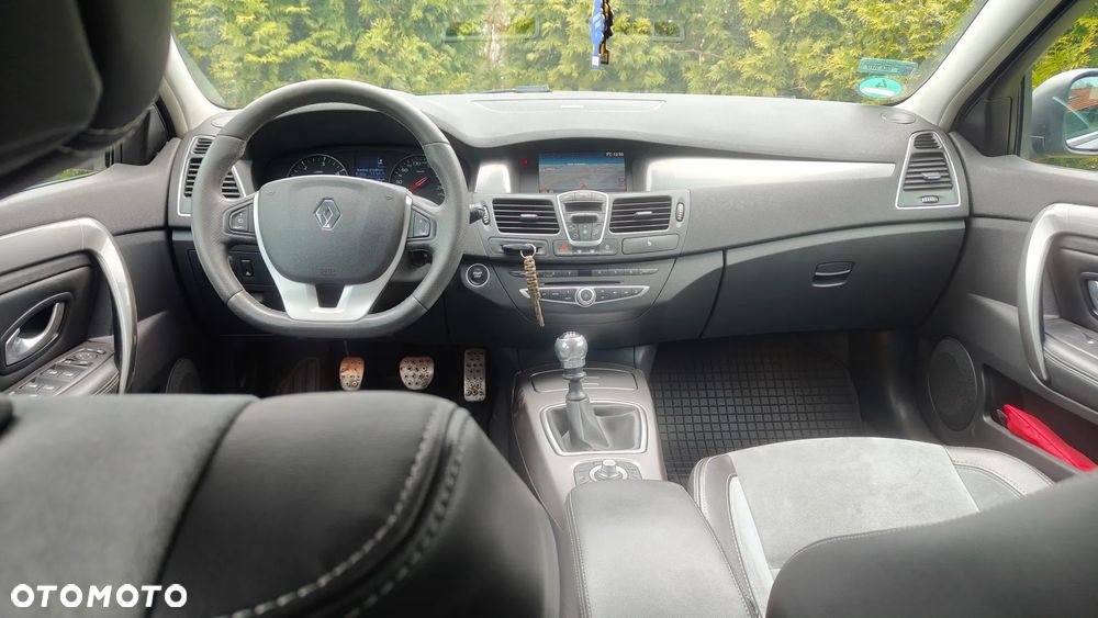 Renault Laguna 2.0 dCi Initiale ESM - 8