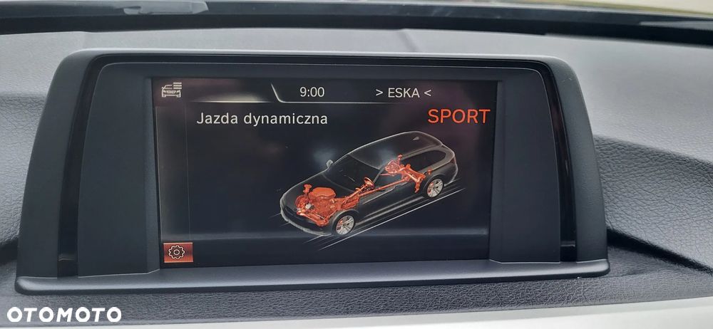 BMW Seria 3 318d DPF Edition Exclusive - 34