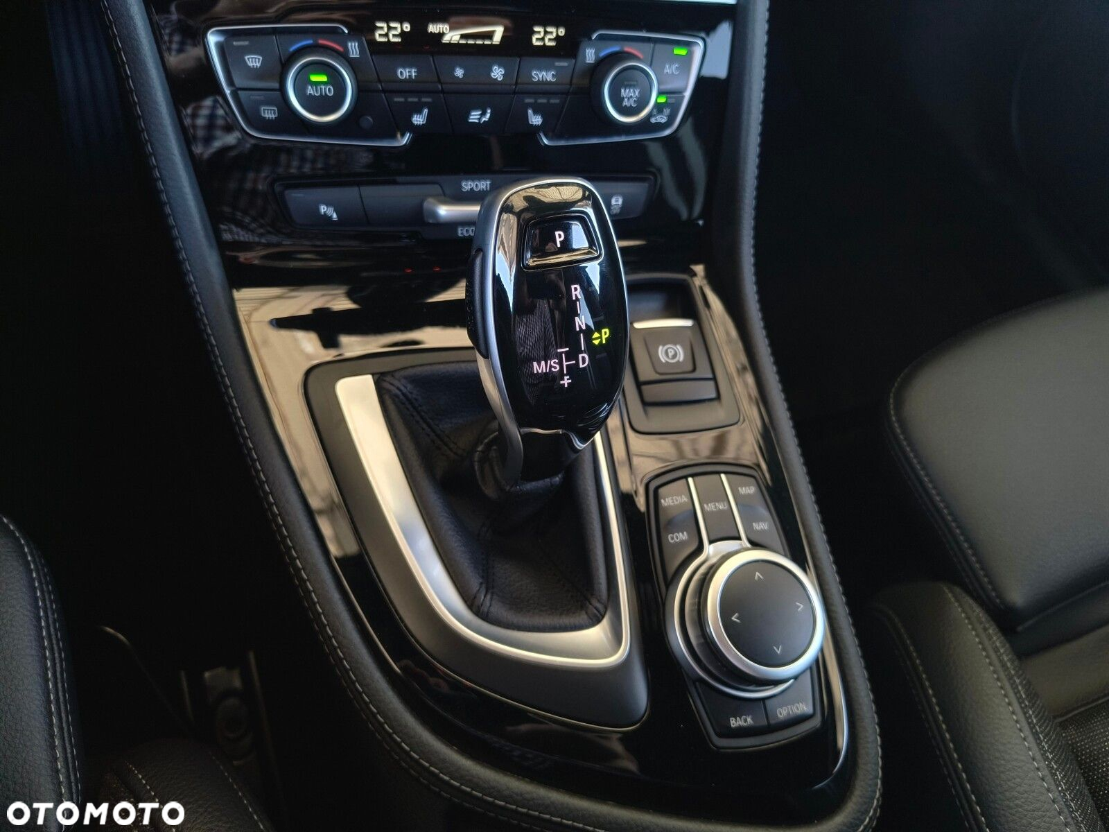 BMW Seria 2 218i M Sport - 19