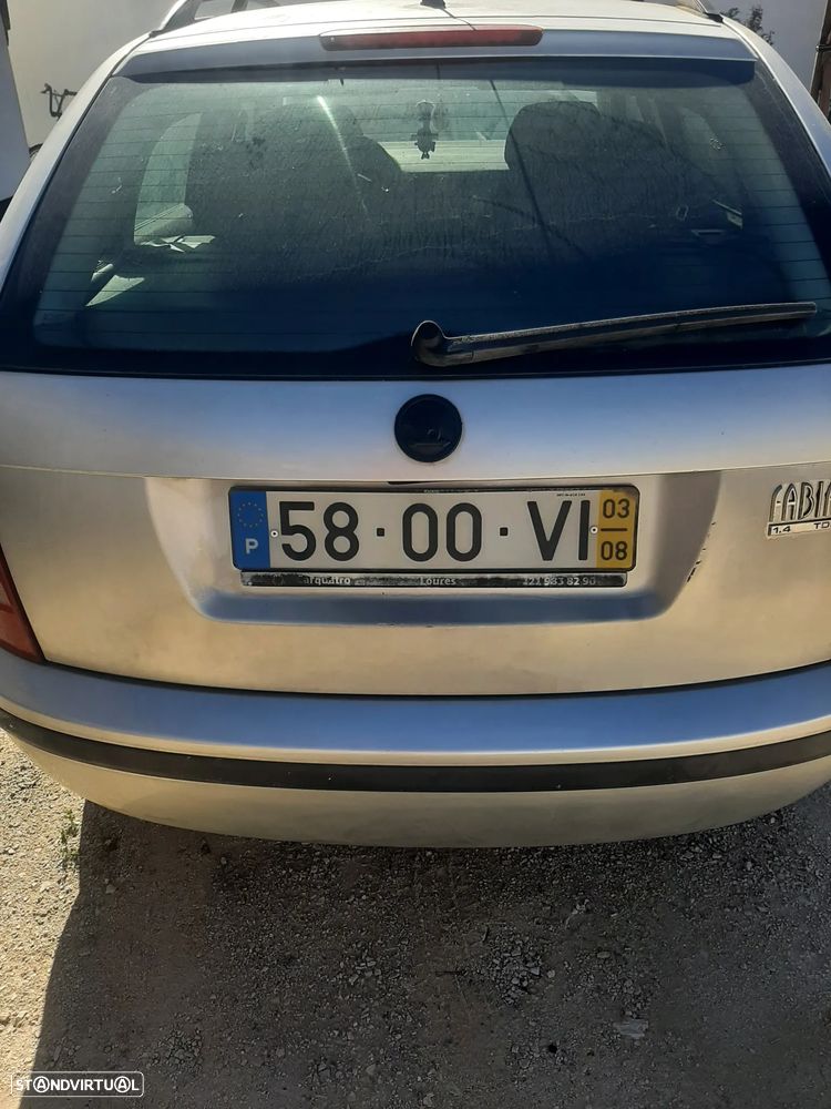 Skoda Fabia Break 1.4 TDi Attractive AC - 9