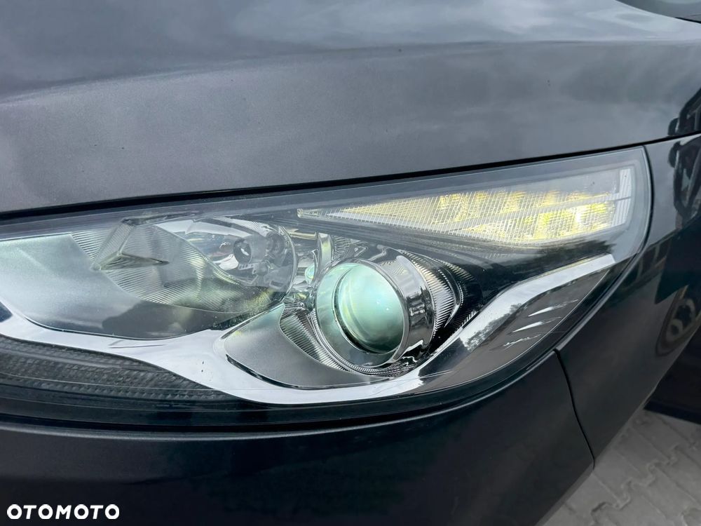 Ford S-Max 2.0 TDCi Titanium - 21