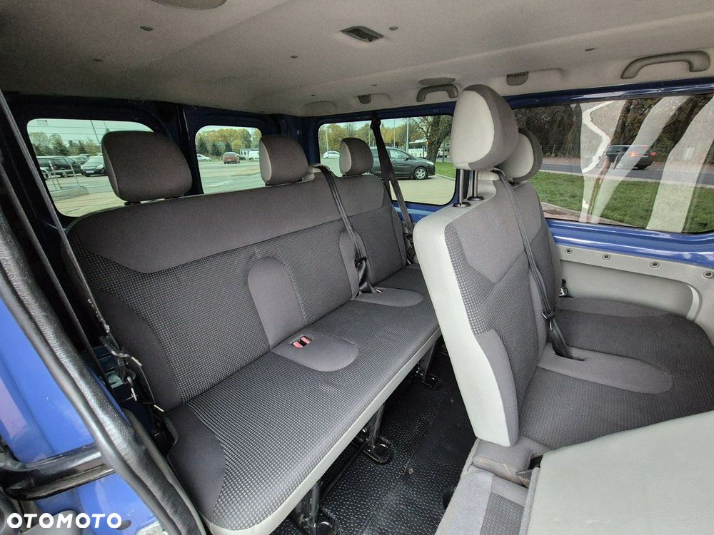 Opel Vivaro - 10