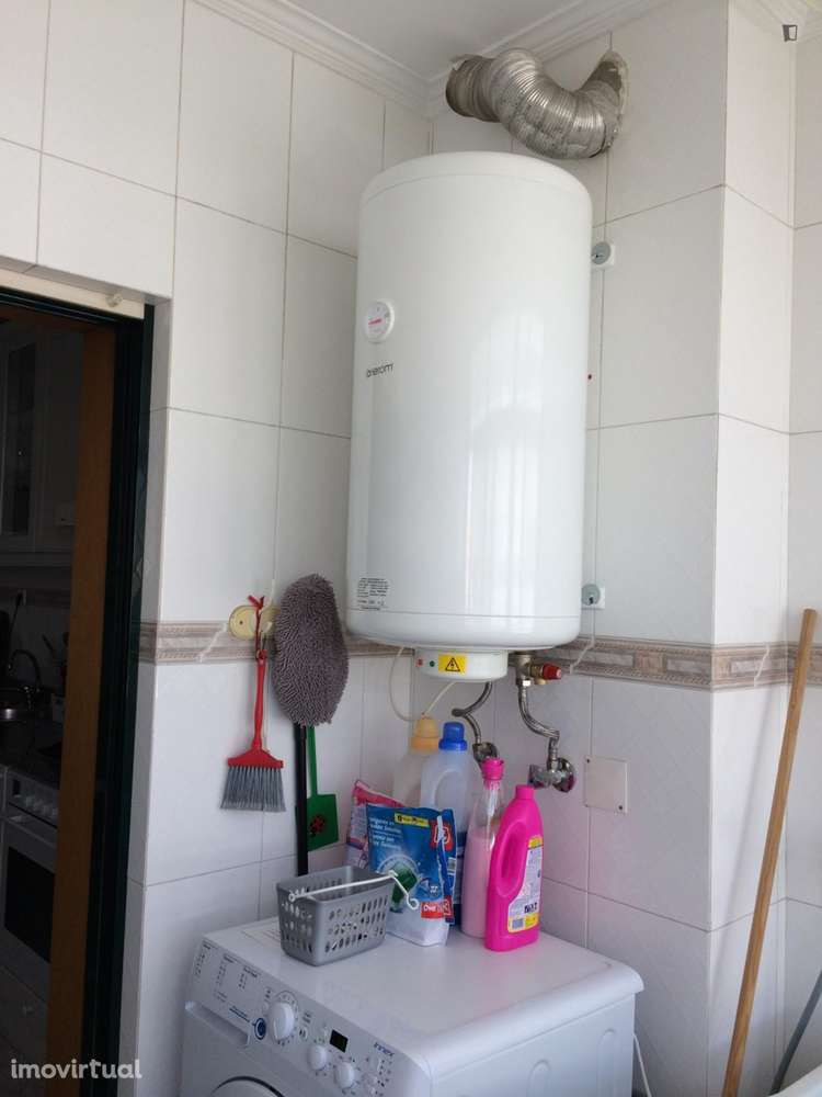 Quarto - localizado em Pedrouços Porto - Grande imagem: 5/10