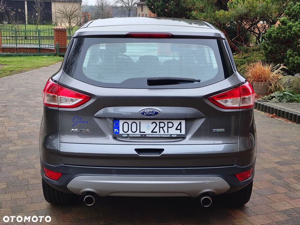 Ford Kuga 1.6 EcoBoost 2x4 Titanium - 5