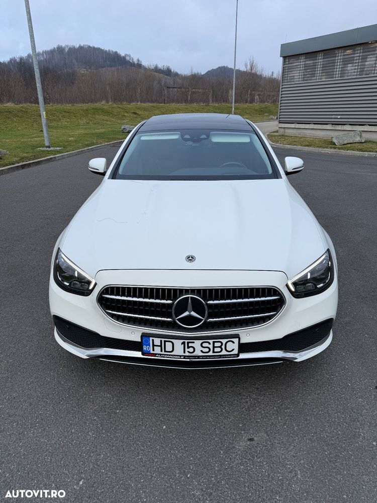 Mercedes-Benz E 300 4Matic 9G-TRONIC Avantgarde - 2